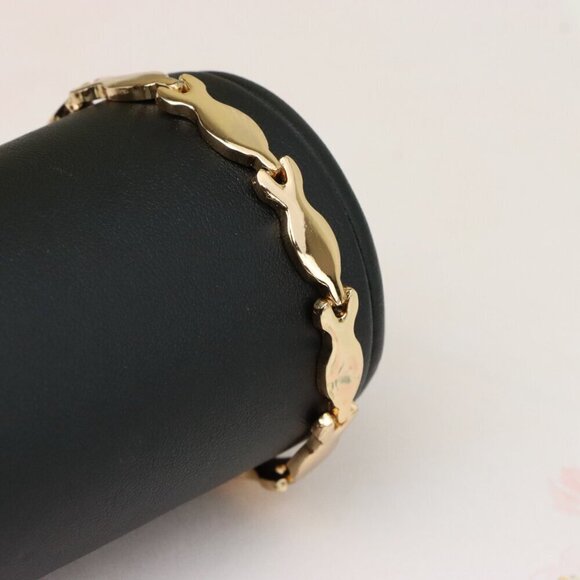 "Elegant Rose Gold Bracelet with Fish-Inspired Link Design, XPBL0857 - Picture 12 of 13